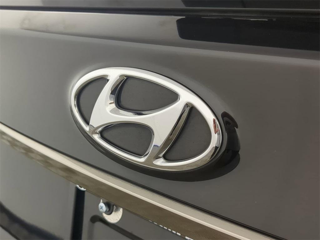 used 2019 Hyundai Santa Fe car, priced at $11,450