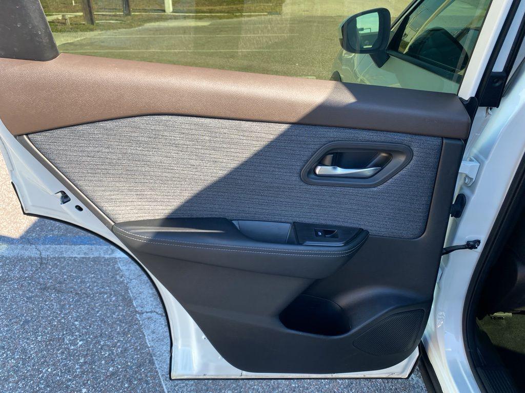 used 2023 Nissan Rogue car, priced at $18,127