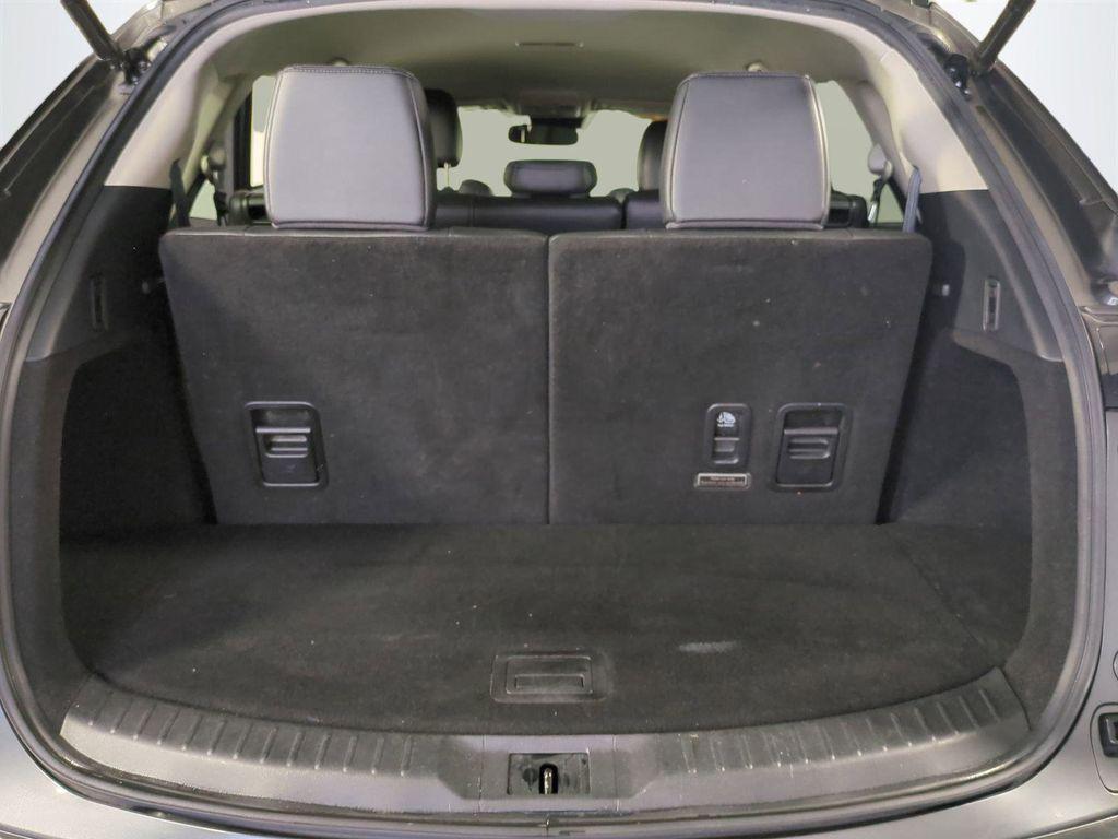 used 2022 Mazda CX-9 car, priced at $21,272