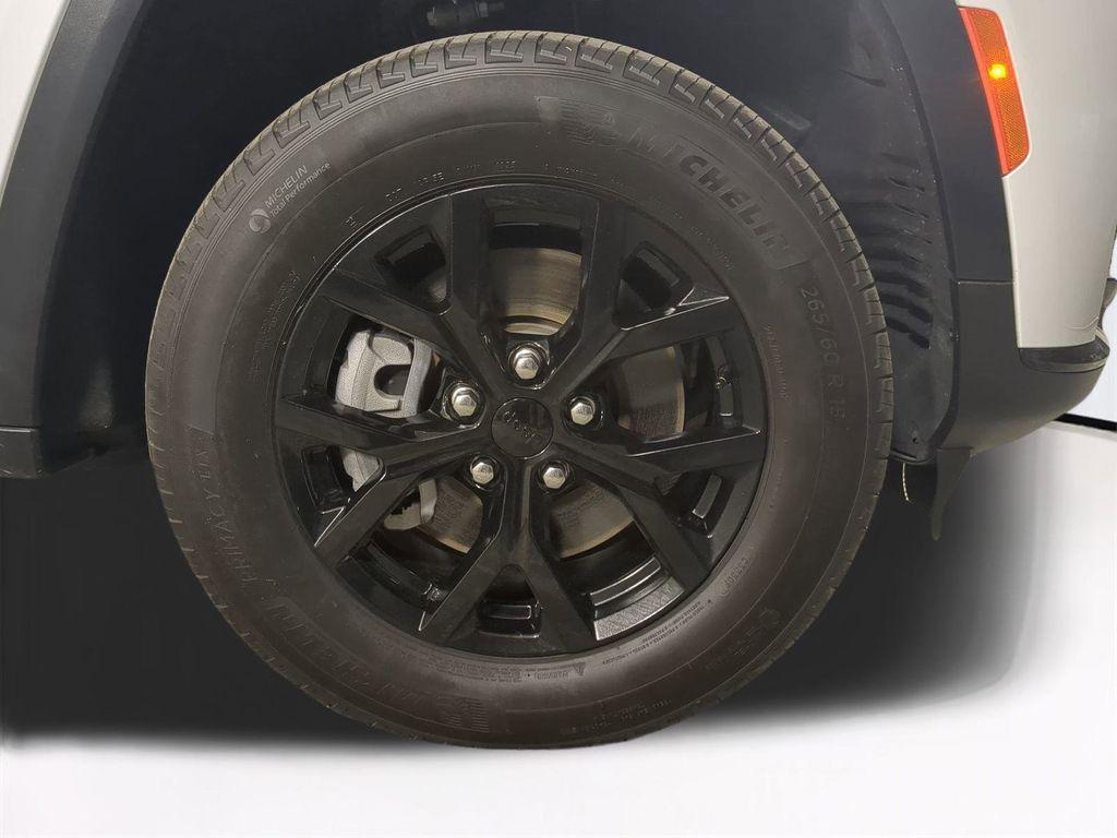 used 2024 Jeep Grand Cherokee L car, priced at $32,246