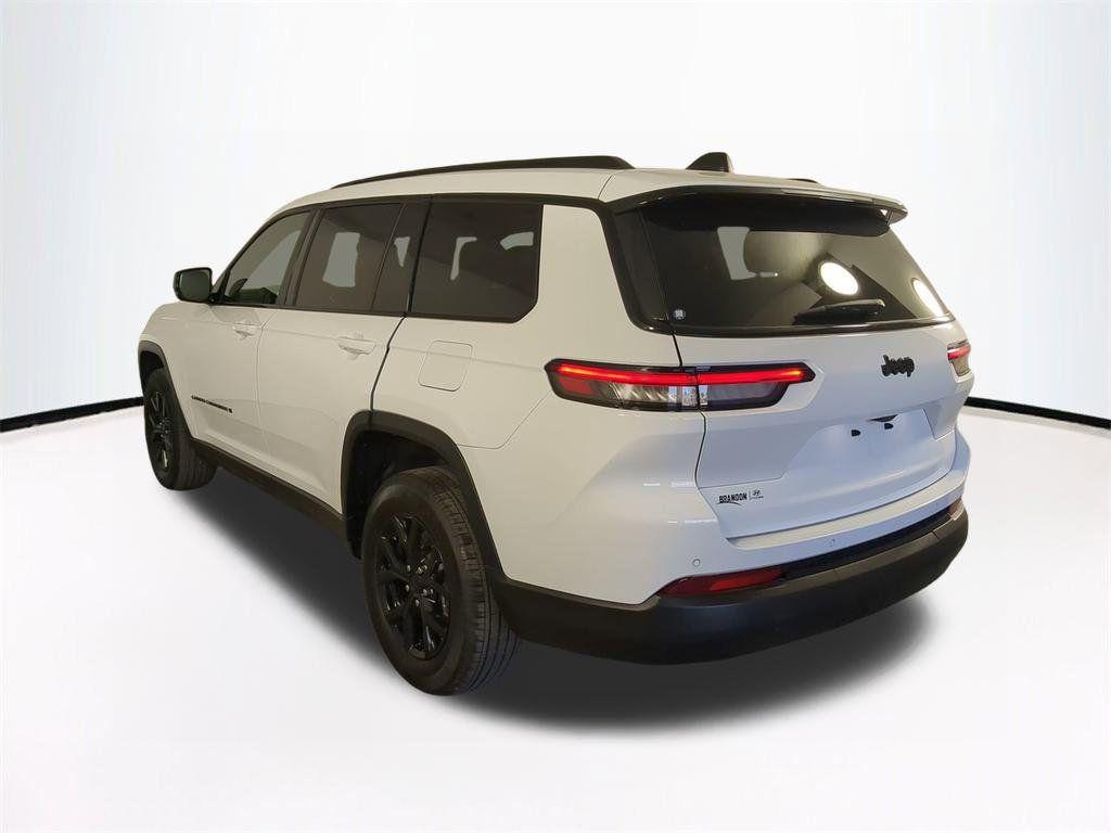 used 2024 Jeep Grand Cherokee L car, priced at $32,246