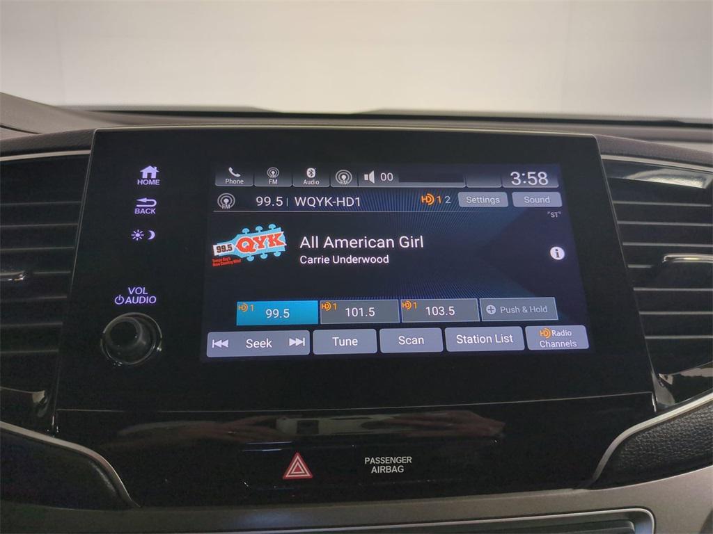 used 2022 Honda Pilot car, priced at $26,192