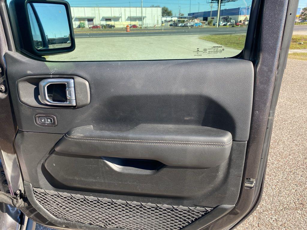 used 2018 Jeep Wrangler Unlimited car, priced at $28,723