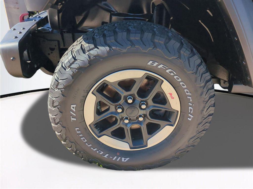 used 2018 Jeep Wrangler Unlimited car, priced at $28,223