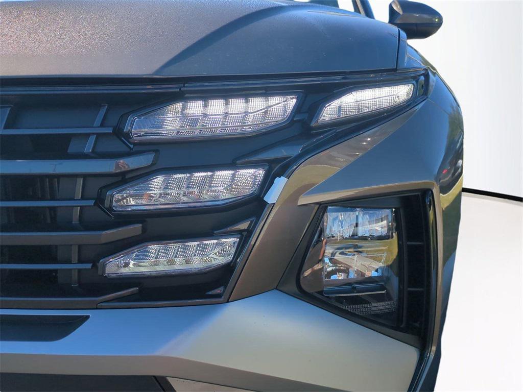 new 2026 Hyundai TUCSON Hybrid car, priced at $30,739