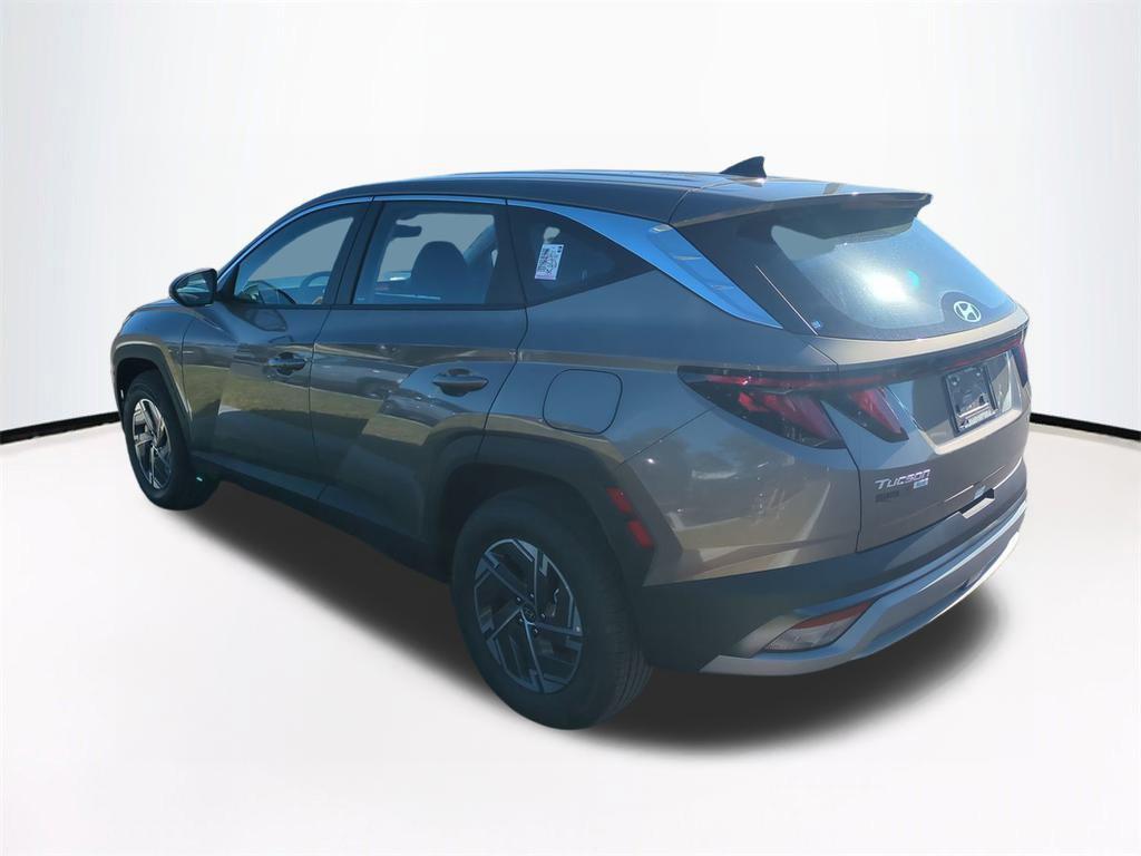 new 2026 Hyundai TUCSON Hybrid car, priced at $30,739