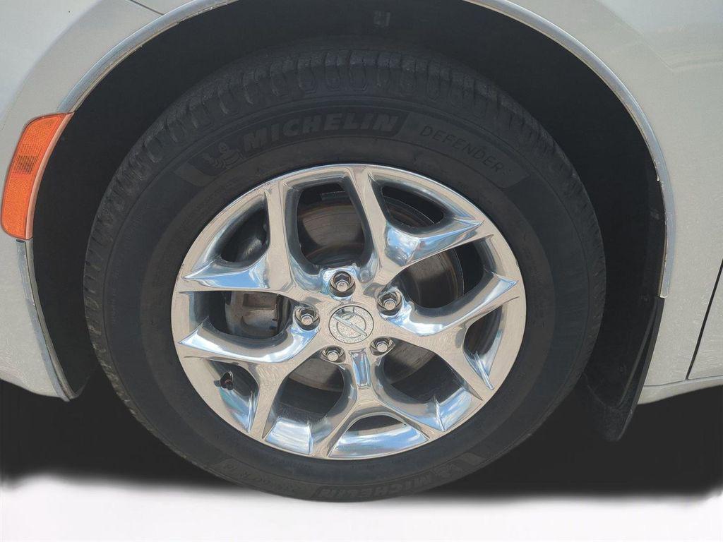 used 2017 Chrysler Pacifica car, priced at $15,909