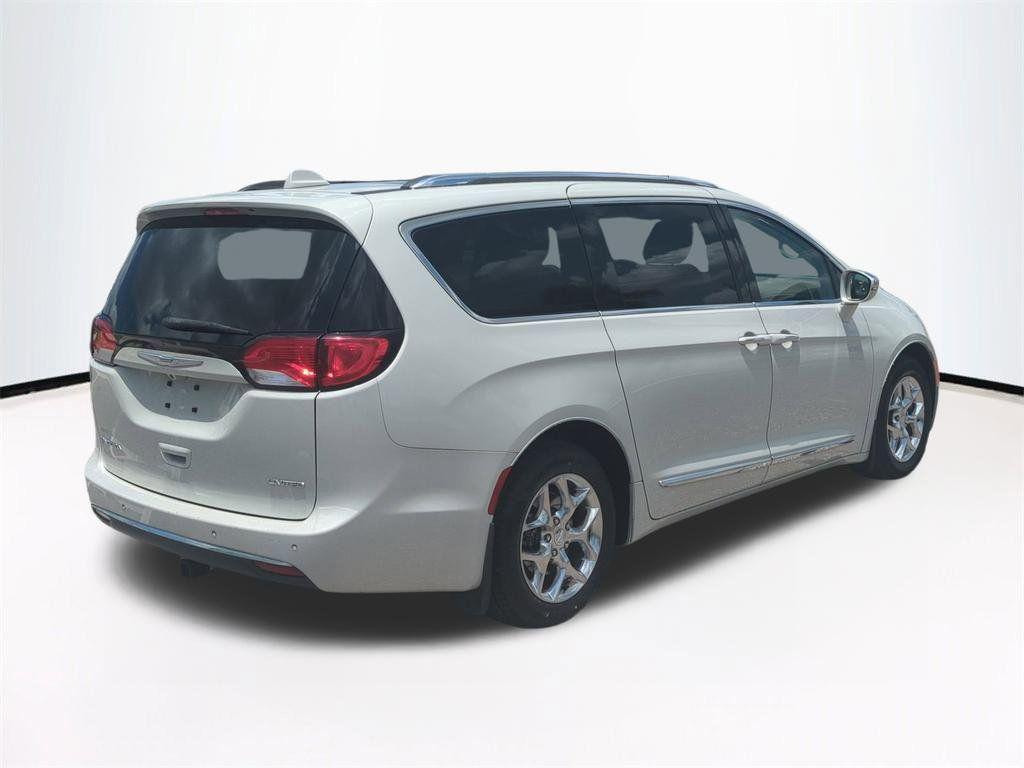 used 2017 Chrysler Pacifica car, priced at $15,909