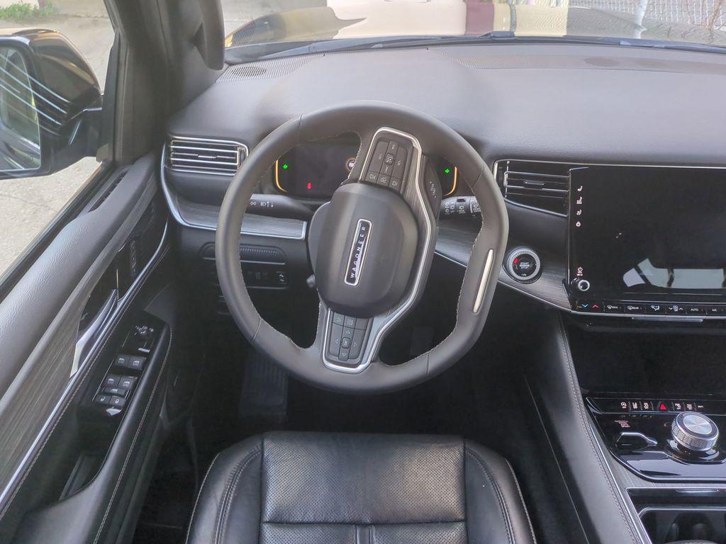 used 2024 Jeep Wagoneer car, priced at $37,416
