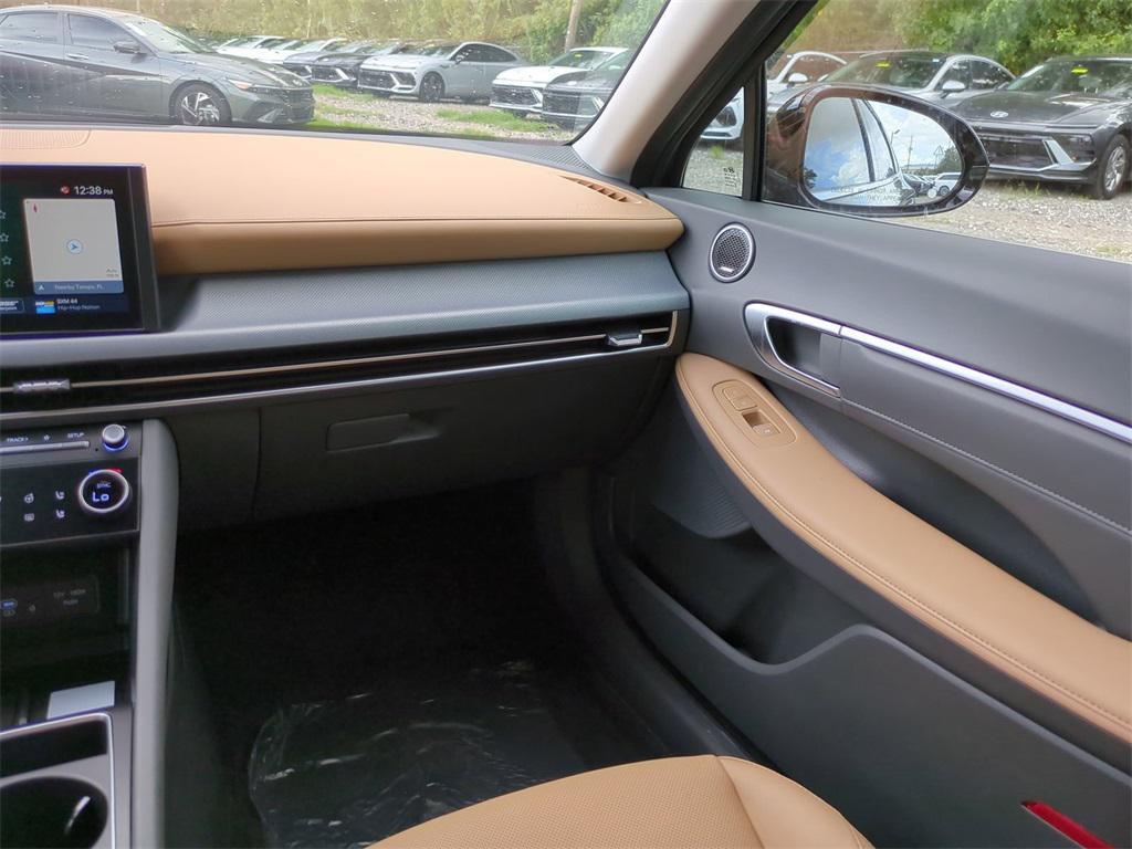 new 2025 Hyundai Sonata Hybrid car, priced at $33,563