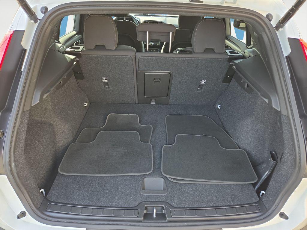 used 2025 Volvo XC40 car, priced at $28,500