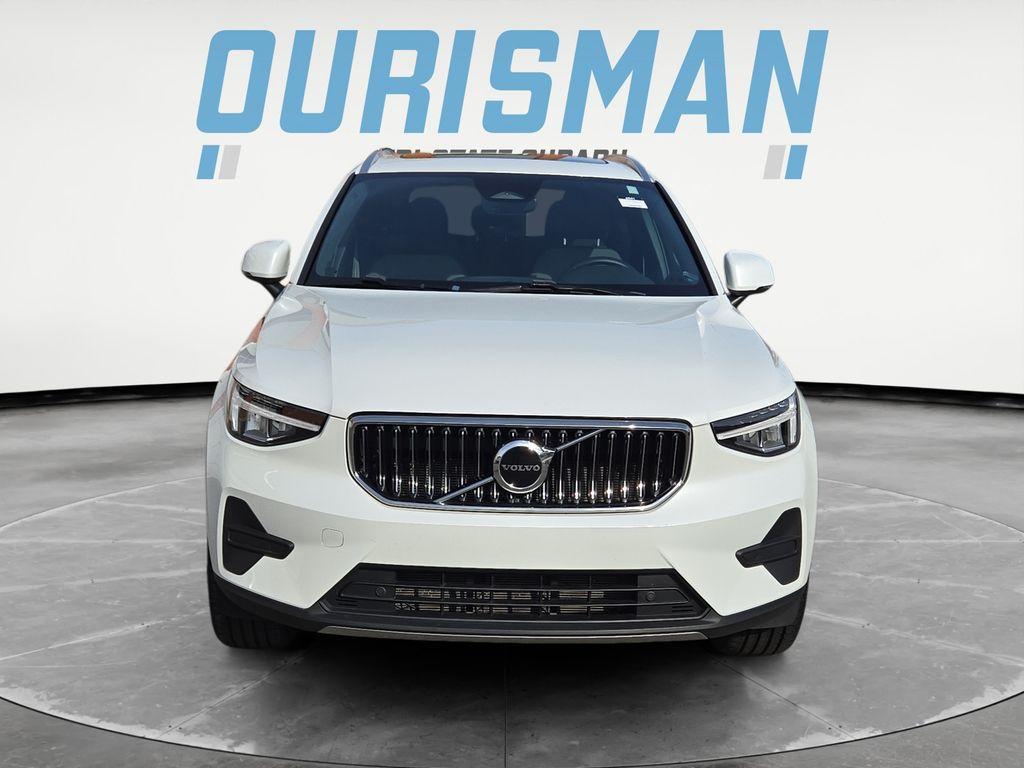 used 2025 Volvo XC40 car, priced at $28,500