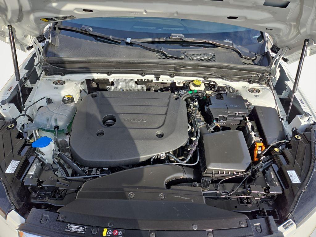 used 2025 Volvo XC40 car, priced at $28,500