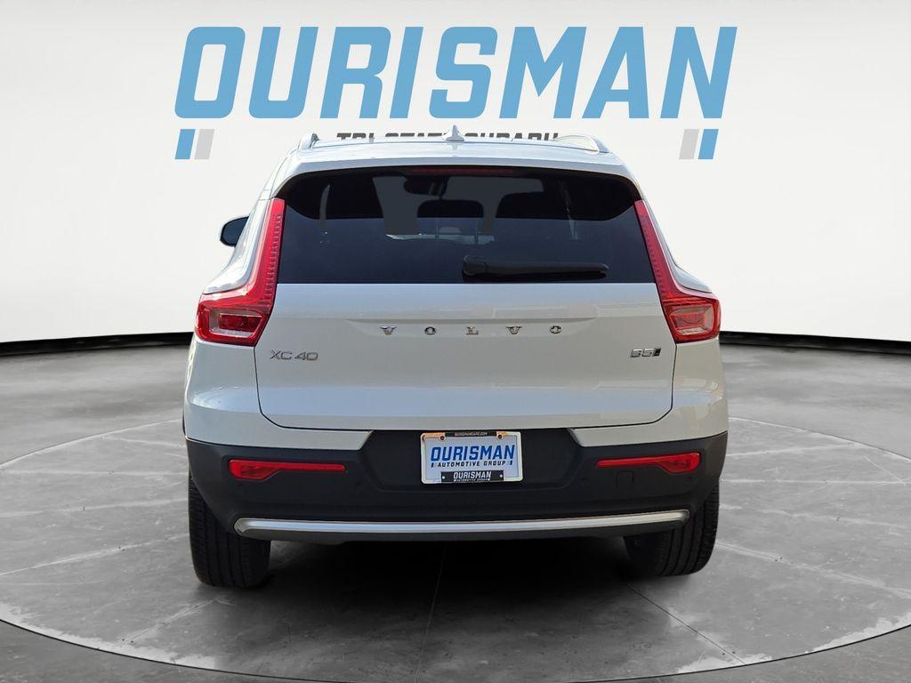 used 2025 Volvo XC40 car, priced at $28,500