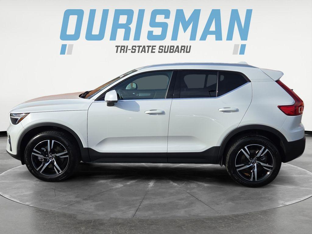 used 2025 Volvo XC40 car, priced at $28,500