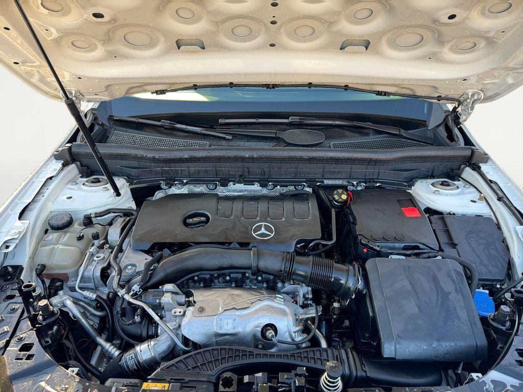 used 2022 Mercedes-Benz GLB 250 car, priced at $27,600