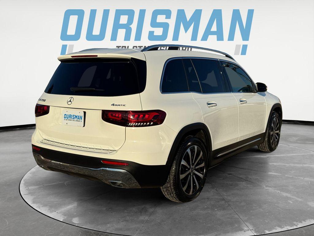 used 2022 Mercedes-Benz GLB 250 car, priced at $27,600