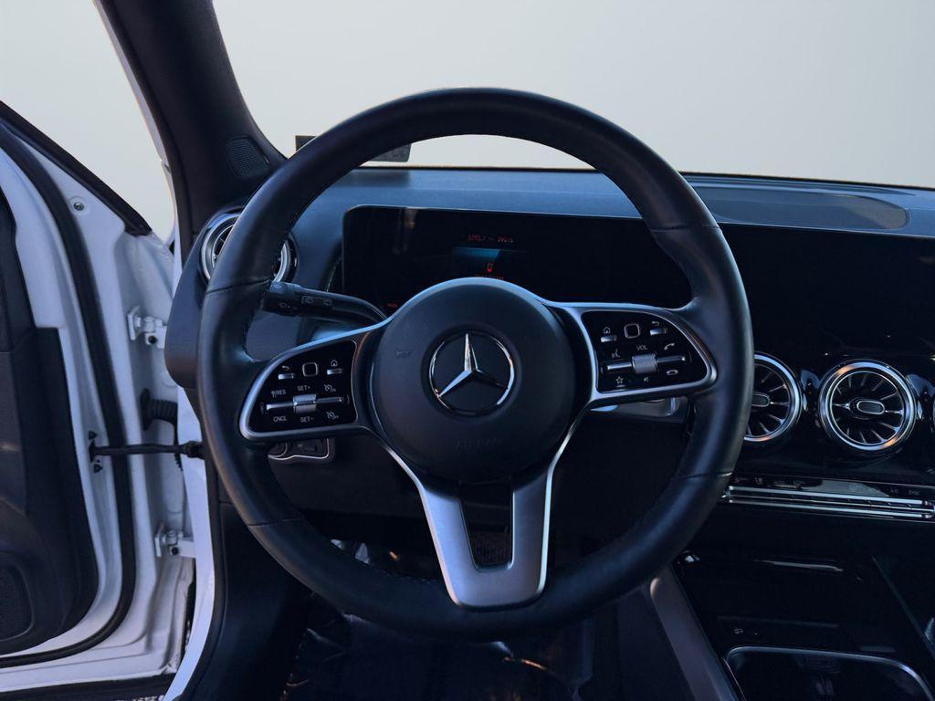 used 2022 Mercedes-Benz GLB 250 car, priced at $27,600