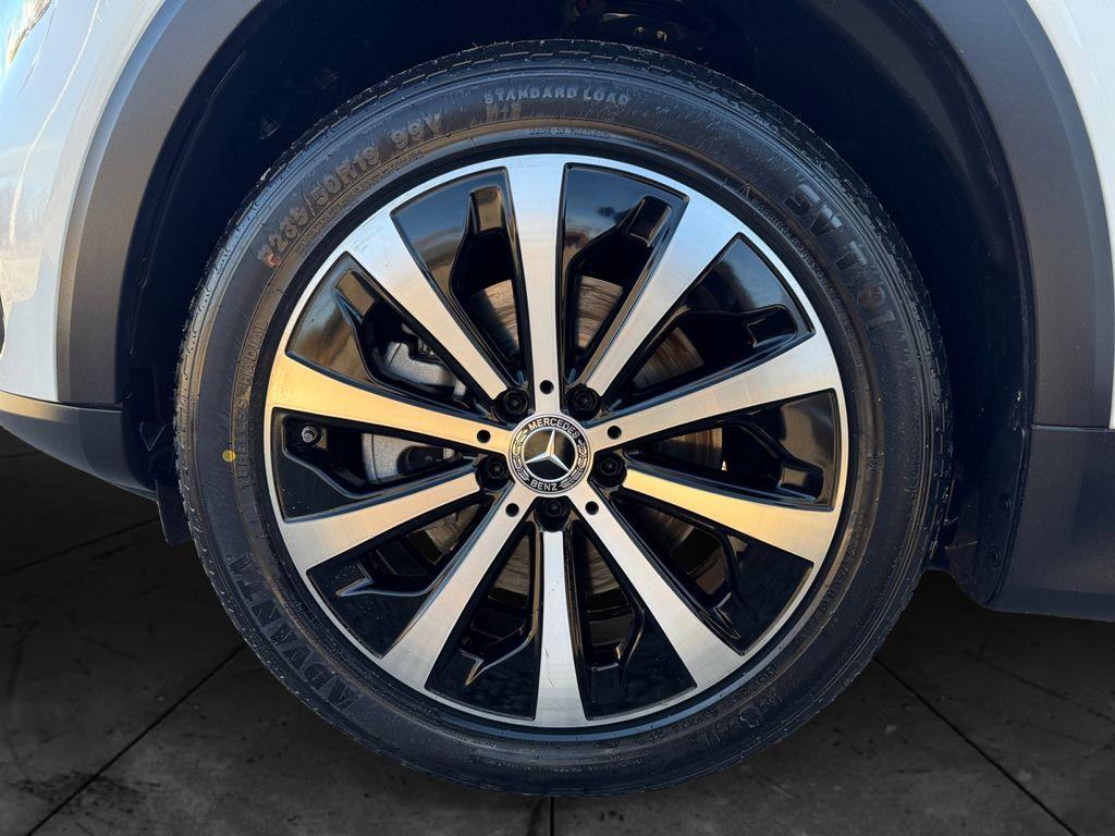 used 2022 Mercedes-Benz GLB 250 car, priced at $27,600