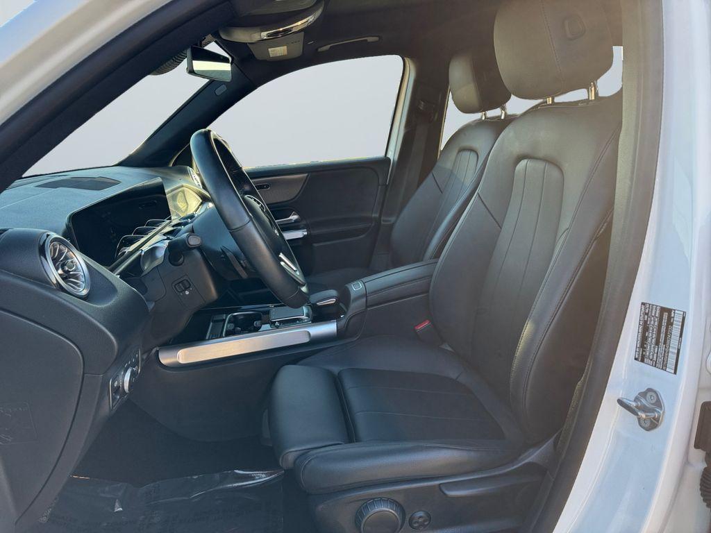 used 2022 Mercedes-Benz GLB 250 car, priced at $27,600