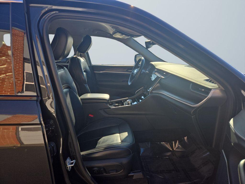 used 2022 Jeep Grand Cherokee L car, priced at $25,000