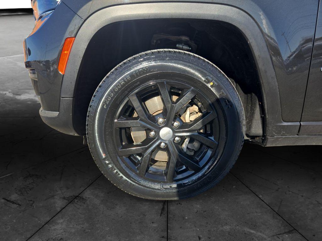 used 2022 Jeep Grand Cherokee L car, priced at $25,000