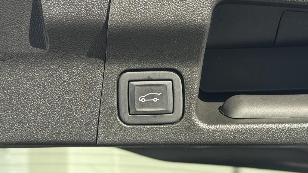 used 2023 GMC Acadia car, priced at $33,900