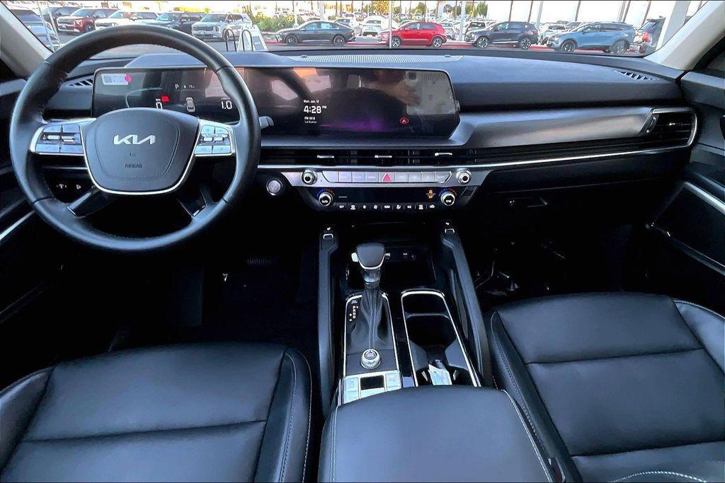 used 2025 Kia Telluride car, priced at $33,830
