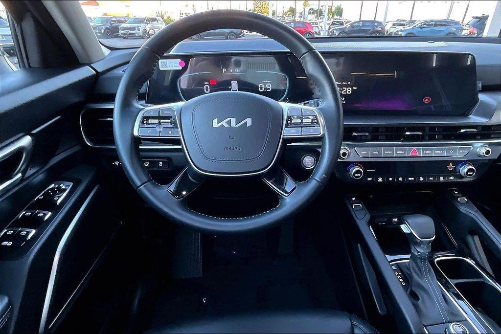 used 2025 Kia Telluride car, priced at $33,830