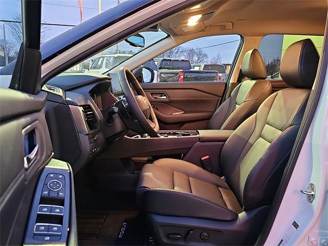 used 2025 Nissan Rogue car, priced at $39,995