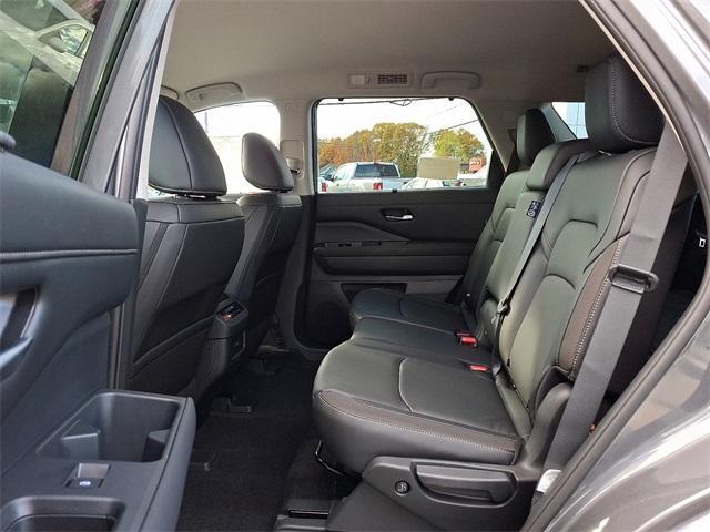 new 2025 Nissan Pathfinder car, priced at $38,170