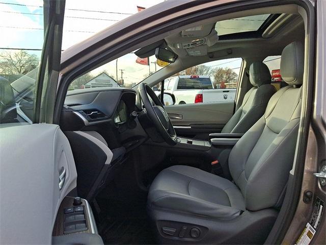 used 2021 Toyota Sienna car, priced at $35,563