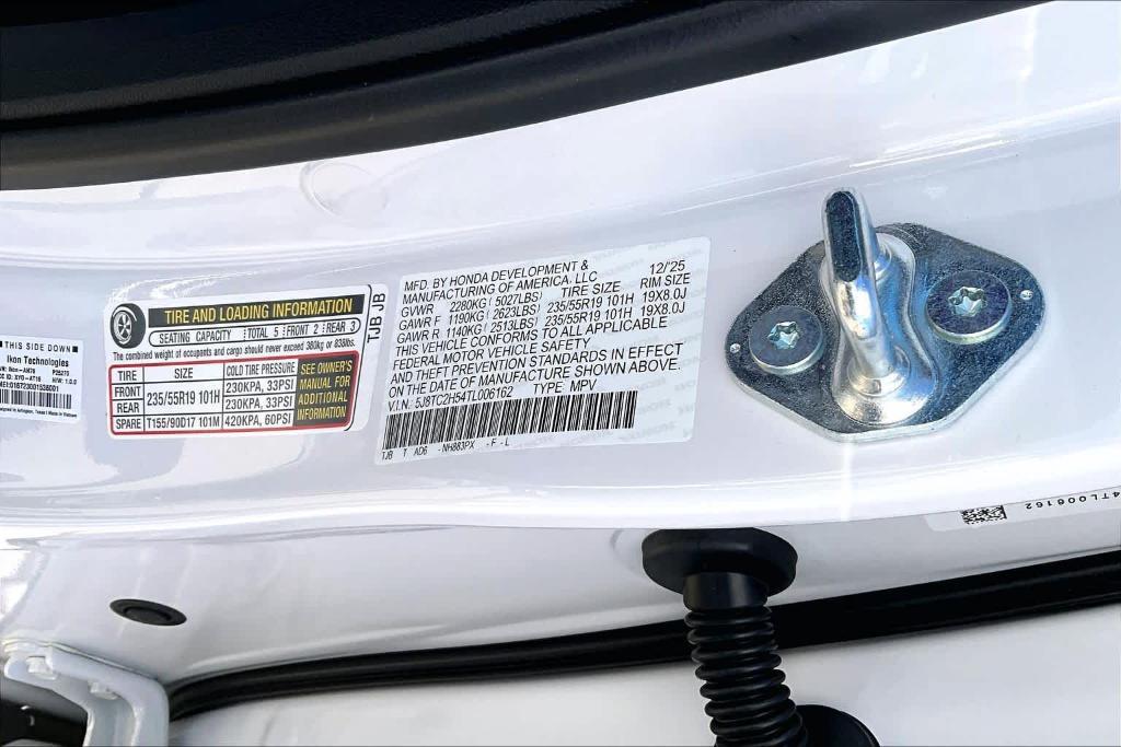 new 2026 Acura RDX car, priced at $49,650