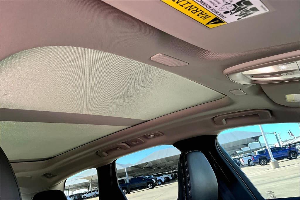 used 2023 Volvo XC60 car, priced at $35,971