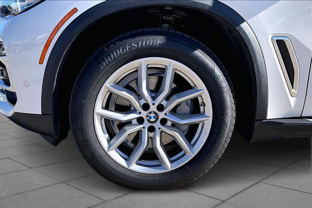 used 2021 BMW X5 car, priced at $32,867