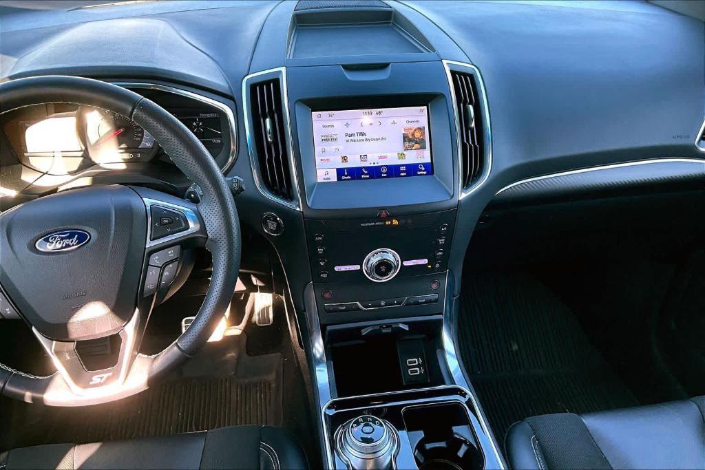 used 2020 Ford Edge car, priced at $26,899