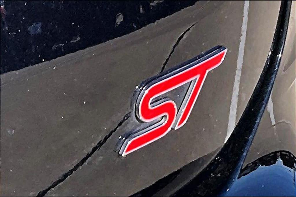 used 2020 Ford Edge car, priced at $26,899