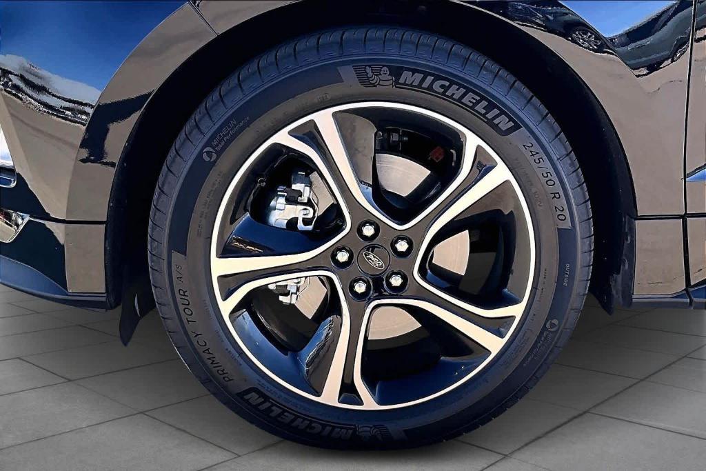 used 2020 Ford Edge car, priced at $26,899