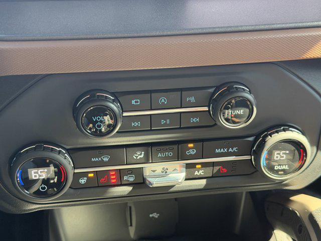 used 2024 Ford Bronco car, priced at $42,890