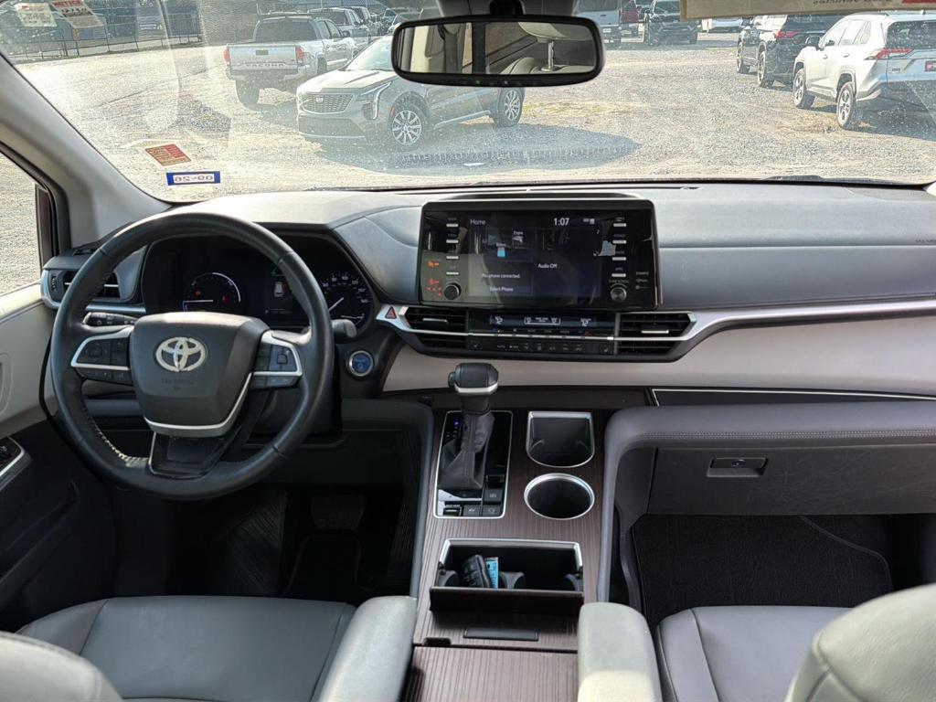 used 2023 Toyota Sienna car, priced at $39,849