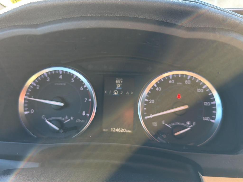 used 2015 Toyota Highlander car, priced at $15,687