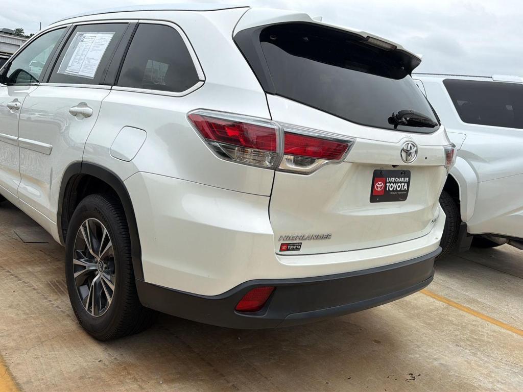 used 2016 Toyota Highlander car, priced at $18,569