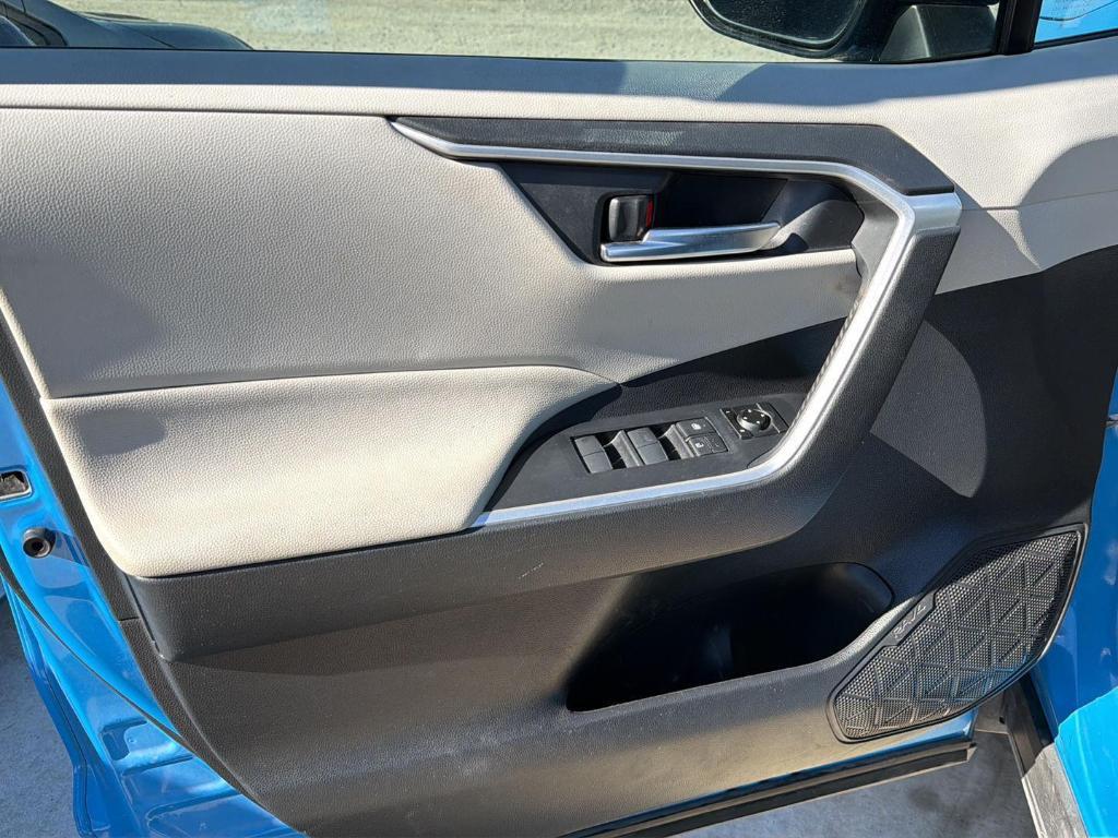 used 2020 Toyota RAV4 car, priced at $23,329