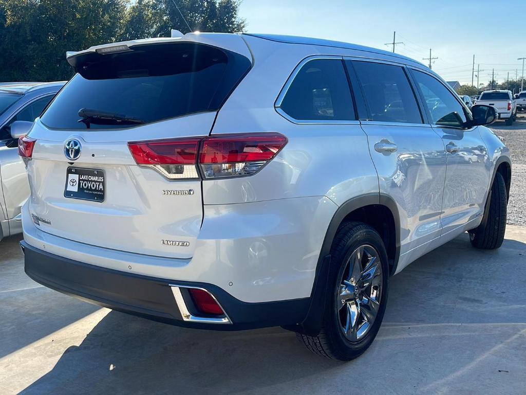 used 2019 Toyota Highlander Hybrid car, priced at $21,949