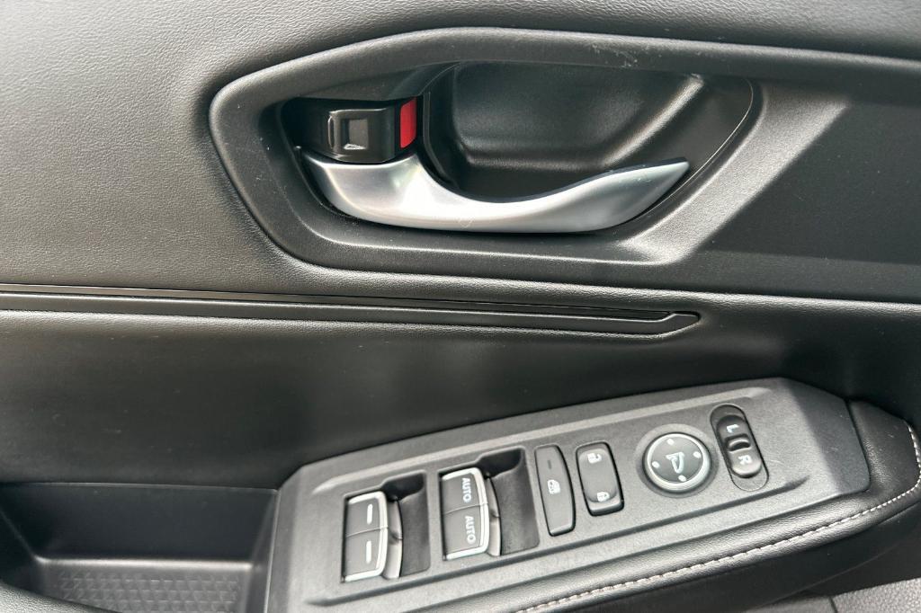 used 2025 Honda Accord Hybrid car, priced at $33,126