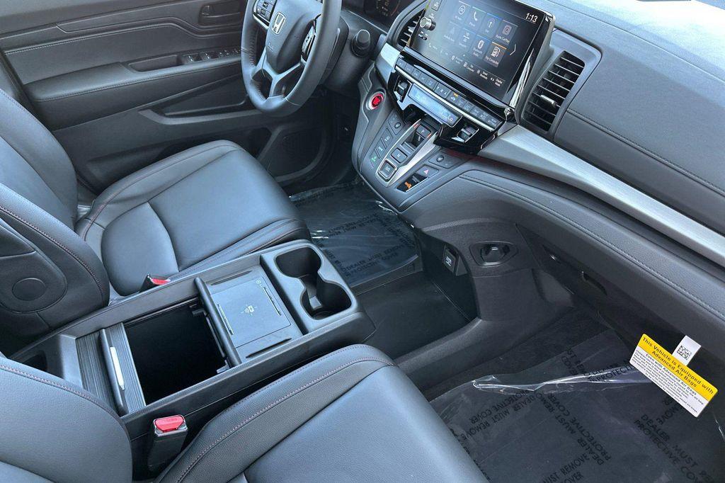 new 2026 Honda Odyssey car, priced at $45,845