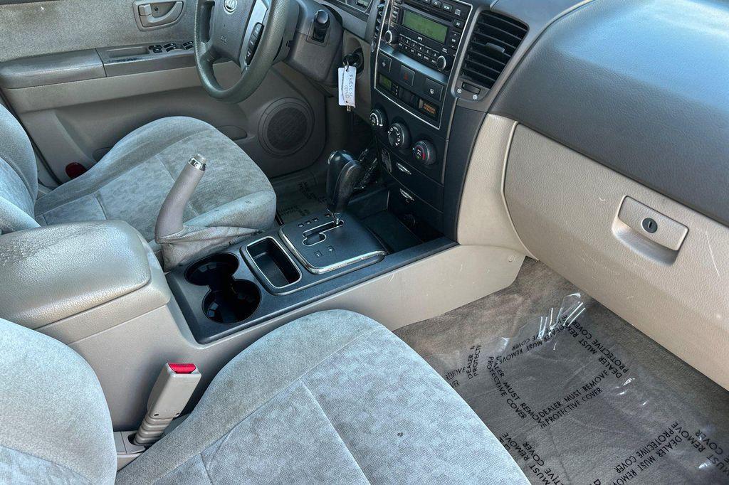 used 2007 Kia Sorento car, priced at $6,251