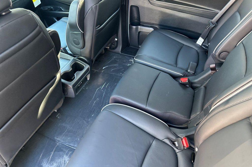 new 2026 Honda Odyssey car, priced at $49,445