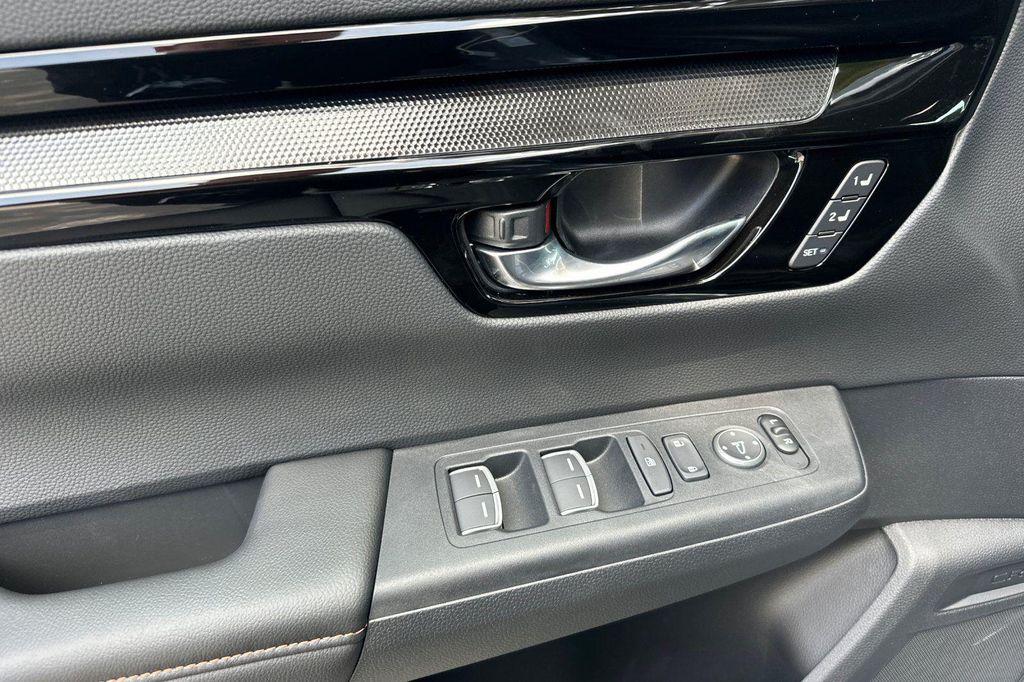 new 2026 Honda CR-V Hybrid car