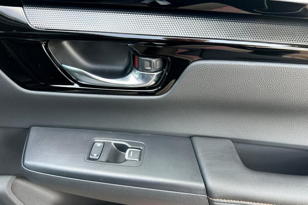 new 2026 Honda CR-V Hybrid car, priced at $44,540
